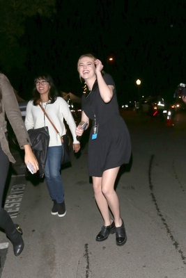 Zoey Deutch Poster 2698363