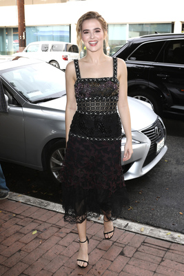 Zoey Deutch Poster 2698369