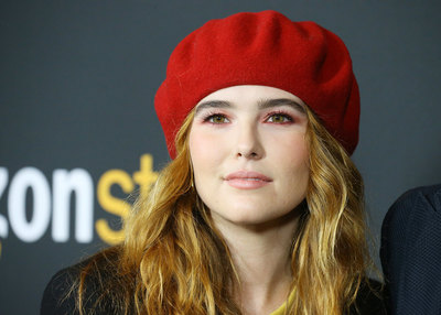 Zoey Deutch Poster 2860275