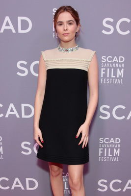 Zoey Deutch Poster 2860278