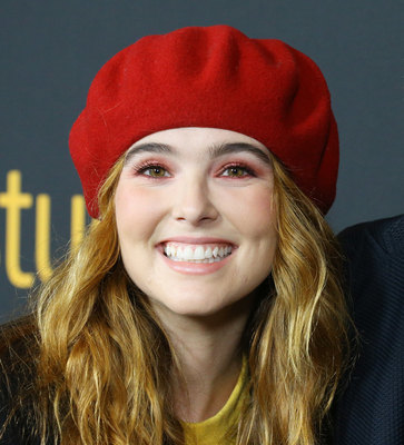 Zoey Deutch Poster 2860291