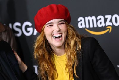 Zoey Deutch Poster 2860319