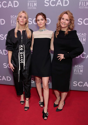 Zoey Deutch Poster 2860336