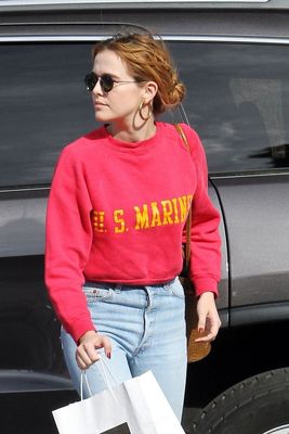 Zoey Deutch Poster 2910246