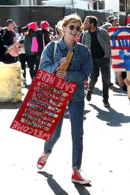 Zoey Deutch Poster 3003932