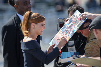 Zoey Deutch Poster 3123352