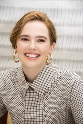Zoey Deutch Poster 3233912