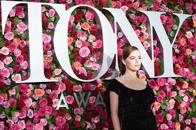 Zoey Deutch Poster 3271798