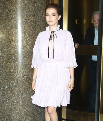 Zoey Deutch Poster 3313127