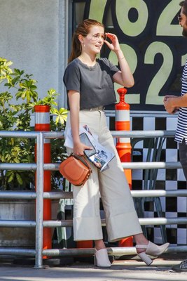 Zoey Deutch Poster 3314049