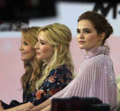 Zoey Deutch Poster 3321551