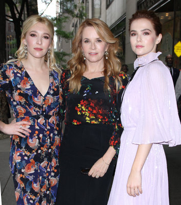 Zoey Deutch Poster 3321806