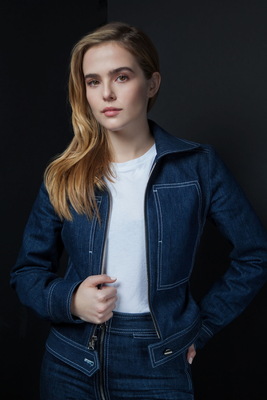 Zoey Deutch Poster 3664959