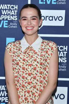 Zoey Deutch Poster 3811512