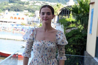 Zoey Deutch Poster 3865964