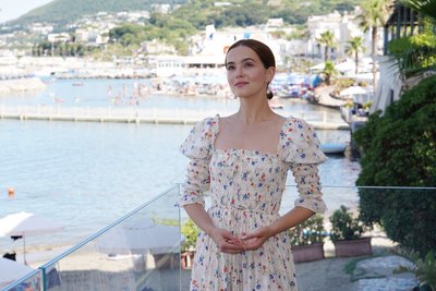 Zoey Deutch Poster 3865999