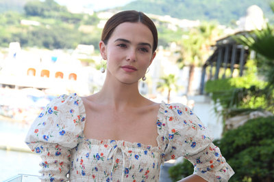 Zoey Deutch Poster 3866004