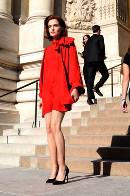 Zoey Deutch Poster 3893566