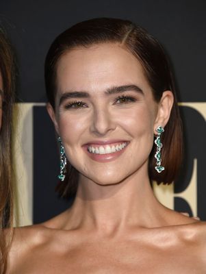 Zoey Deutch Poster 3893813