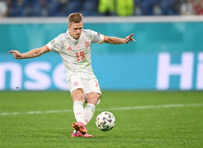Dani Olmo Poster 4094356