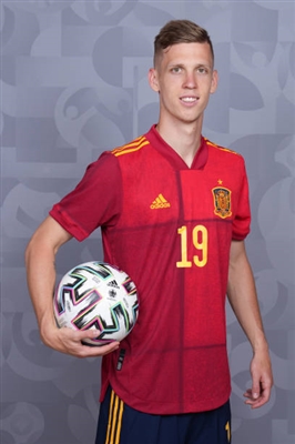 Dani Olmo Poster 4094359