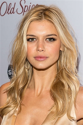Kelly Rohrbach Poster 4109564