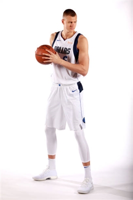 Kristaps Porzingis Poster 4006344