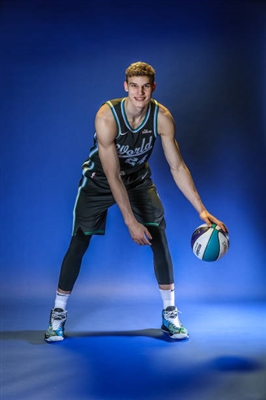 Lauri Markkanen Poster 4083986
