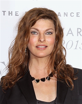 Linda Evangelista Poster 4111322