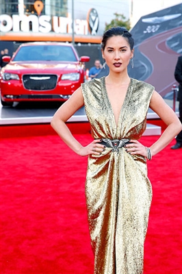 Olivia Munn Poster 4084146